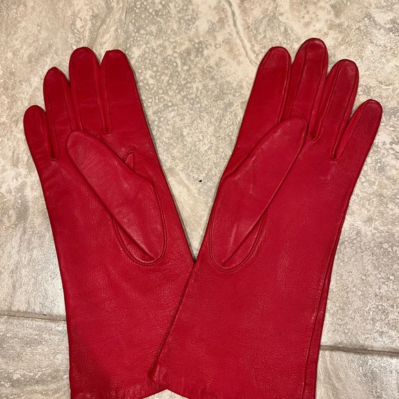 Red Gloves for thin hand - Picture 1 of 8